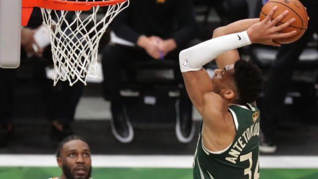 1626062414586039938.jpg bc281999-d00f-452f-a2e7-f683ded7cea5-MJS_bucks12_18.jpg_BUCKS.jpg